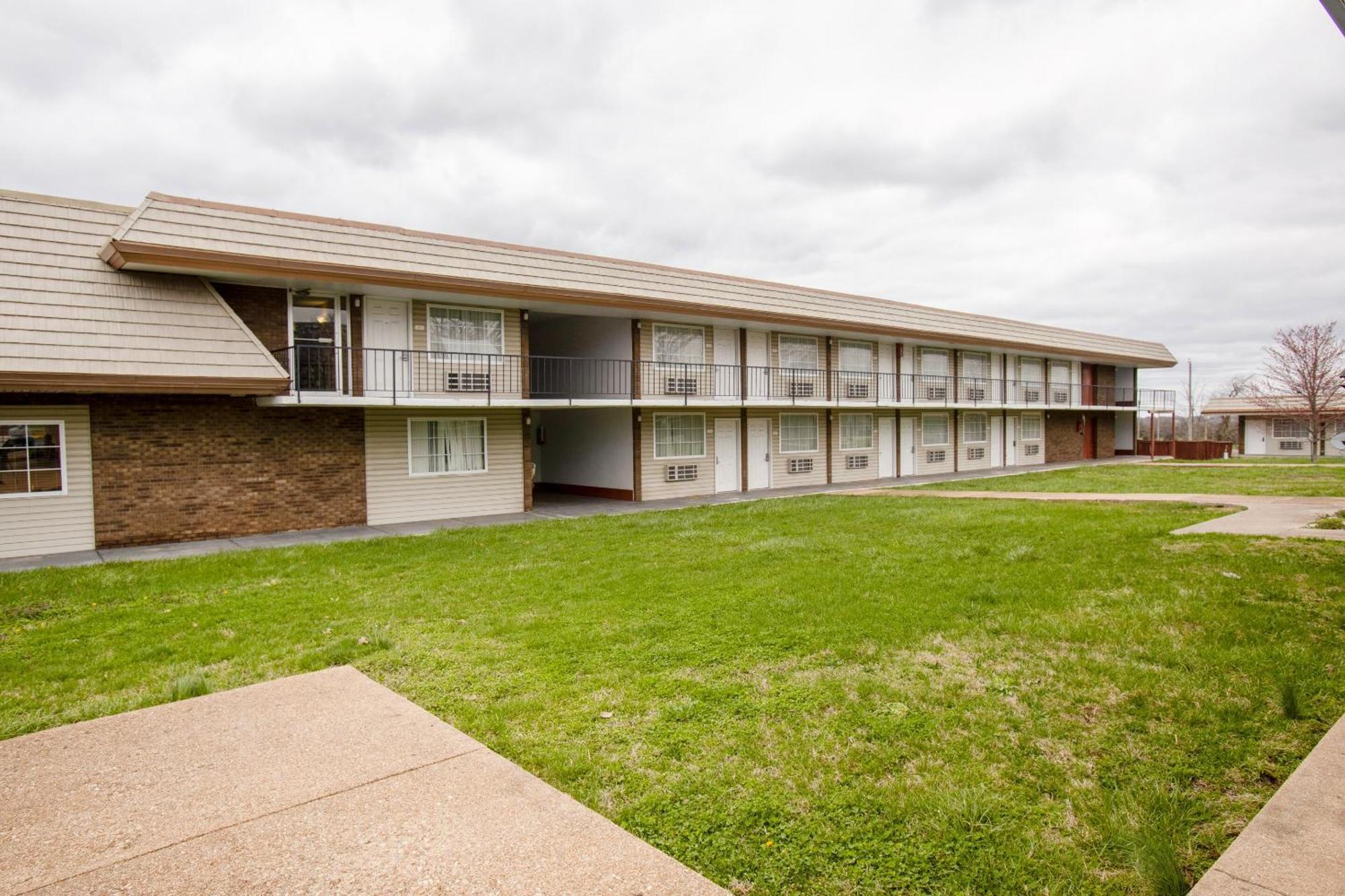 Oyo Hotel Lebanon Mo I-44 Exterior foto
